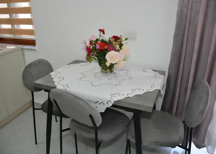 Apartament Cela Zhaban