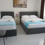 Apartament Cela Zhaban