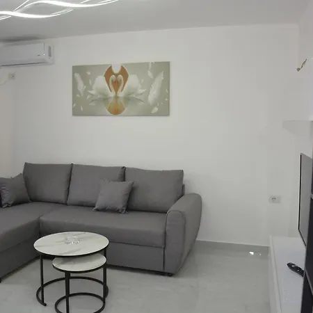 Apartament Cela *