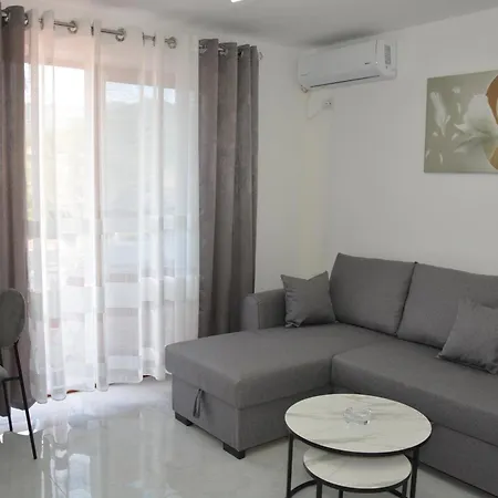 Apartament Cela
